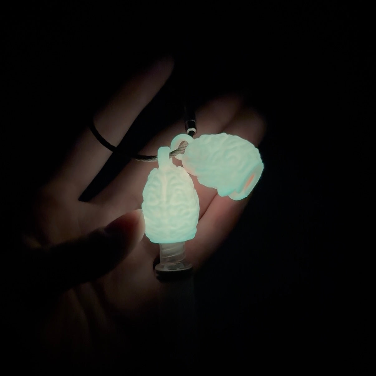 Pink Glow Orange Brain Cap Clip 2-pack