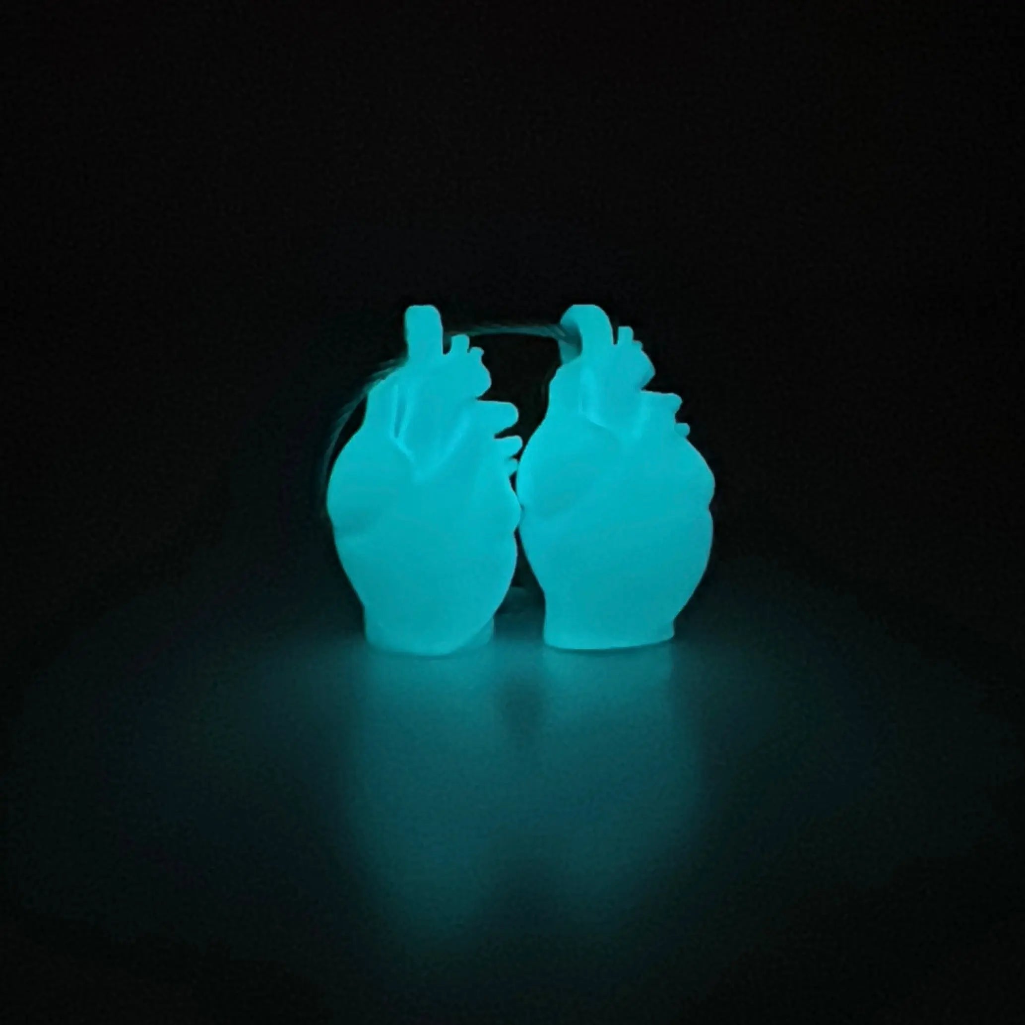 Blue Glow Teal Anatomical Heart Cap Clip 2-pack - Rescue Candy